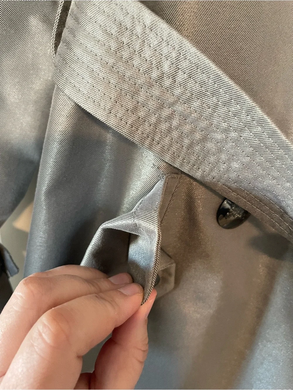 Burberry Women's Silv Double-Breasted Trench Coat - Picture 9 of 16